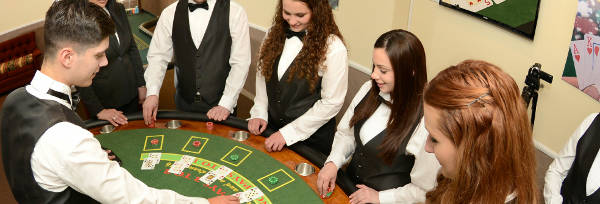 casino croupier dealer training