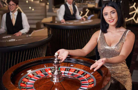 french roulette dealer